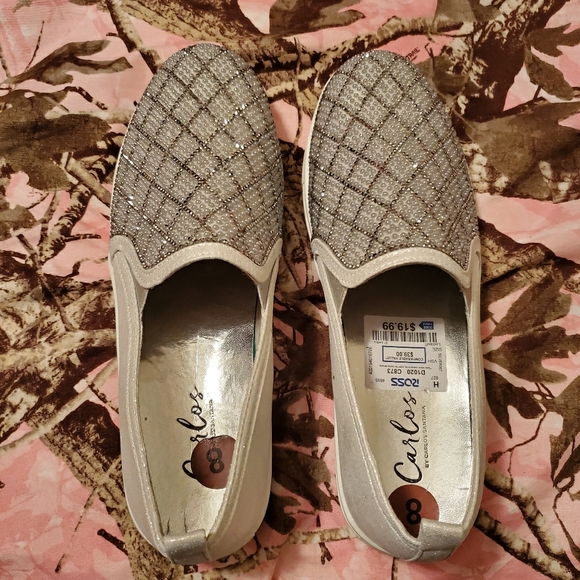 Slip-on shoes - Picture 1 of 4